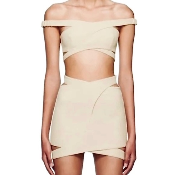 J KOO Beige Cut-Out Mini Skirt & Top New with tags - Picture 2 of 15